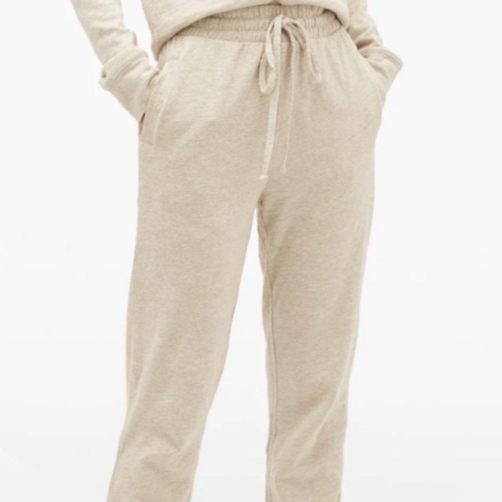 Colsie Beige Sweatpants “NWB”